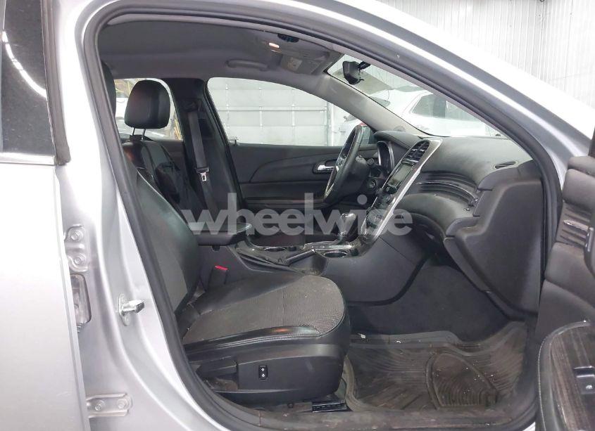 Photo 5 of 2016 Chevrolet Malibu LIMITED LT (VIN 1G11C5SA3GF158301)