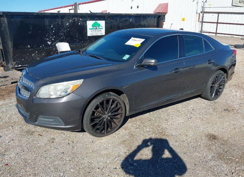 Photo 2 of 2013 Chevrolet Malibu 1LT (VIN 1G11C5SA4DF150350)