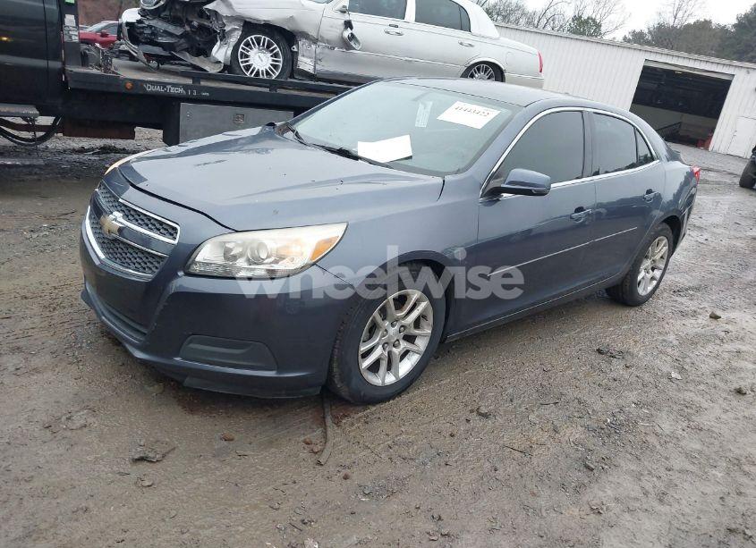 Photo 2 of 2013 Chevrolet Malibu 1LT (VIN 1G11C5SA4DF164961)