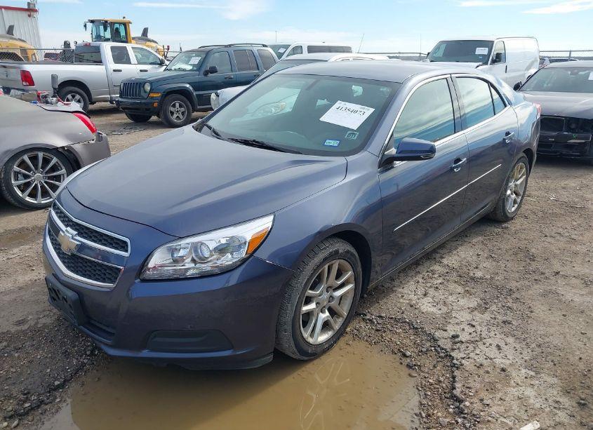 Photo 2 of 2013 Chevrolet Malibu 1LT (VIN 1G11C5SA4DF169657)