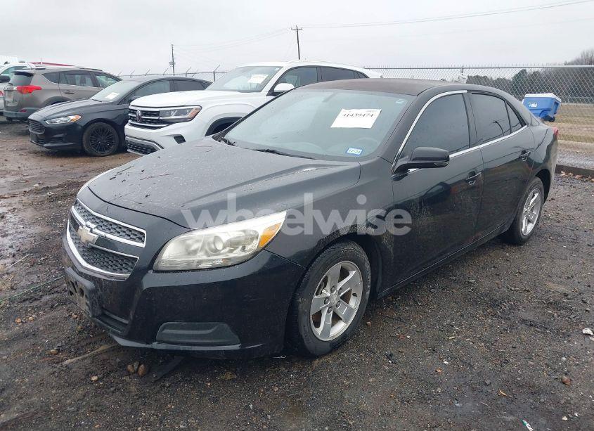 Photo 2 of 2013 Chevrolet Malibu 1LT (VIN 1G11C5SA4DF198575)