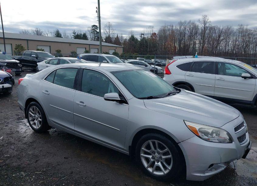 2013 Chevrolet Malibu 1LT (VIN 1G11C5SA4DF255373) main photo