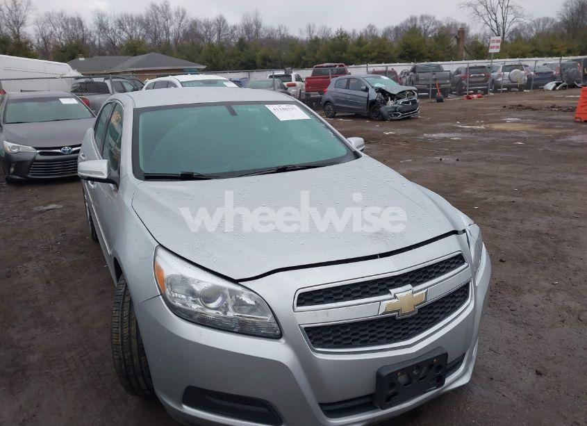 2013 Chevrolet Malibu 1LT (VIN 1G11C5SA4DF261433) main photo