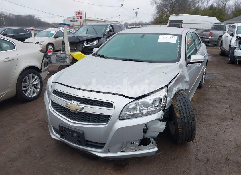 Photo 2 of 2013 Chevrolet Malibu 1LT (VIN 1G11C5SA4DF261433)