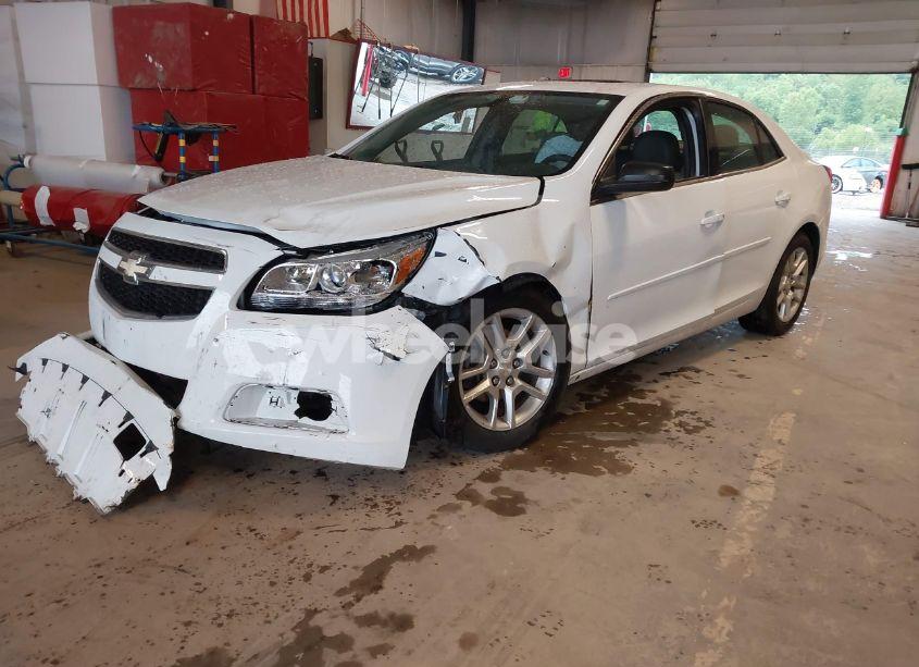 Photo 2 of 2013 Chevrolet Malibu 1LT (VIN 1G11C5SA4DU150893)