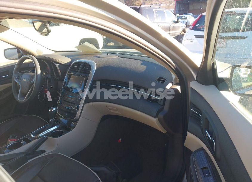 Photo 5 of 2016 Chevrolet Malibu LIMITED LT (VIN 1G11C5SA4GF101783)