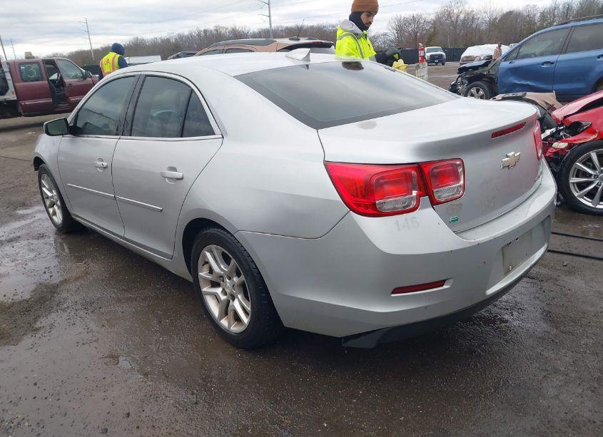 Photo 3 of 2016 Chevrolet Malibu LIMITED LT (VIN 1G11C5SA4GF111696)