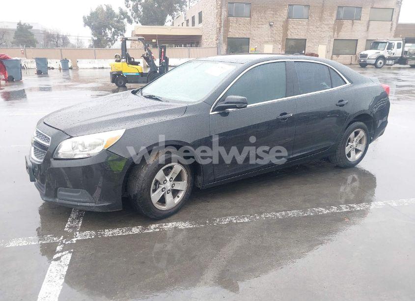 Photo 2 of 2013 Chevrolet Malibu 1LT (VIN 1G11C5SA5DF126834)