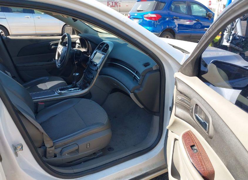 Photo 5 of 2013 Chevrolet Malibu 1LT (VIN 1G11C5SA5DF133184)