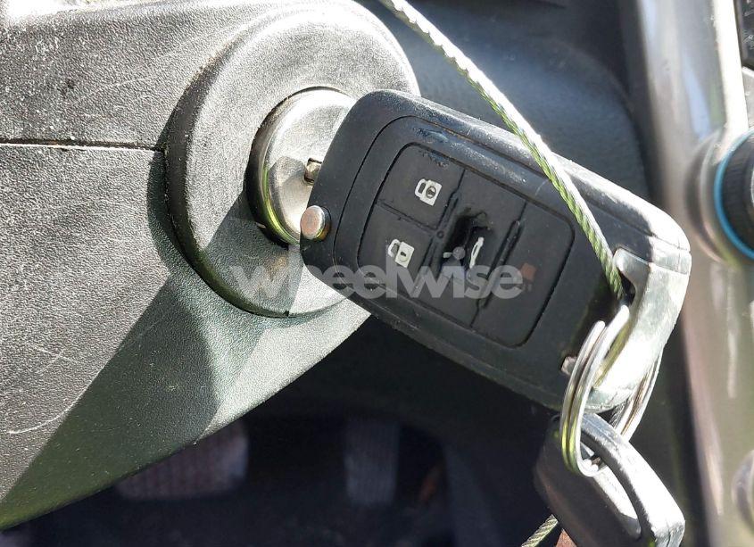 Photo 11 of 2013 Chevrolet Malibu 1LT (VIN 1G11C5SA5DF337211)