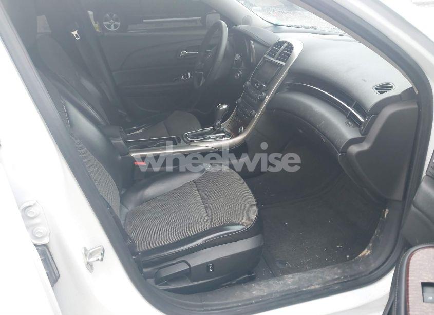 Photo 5 of 2013 Chevrolet Malibu 1LT (VIN 1G11C5SA5DU120253)