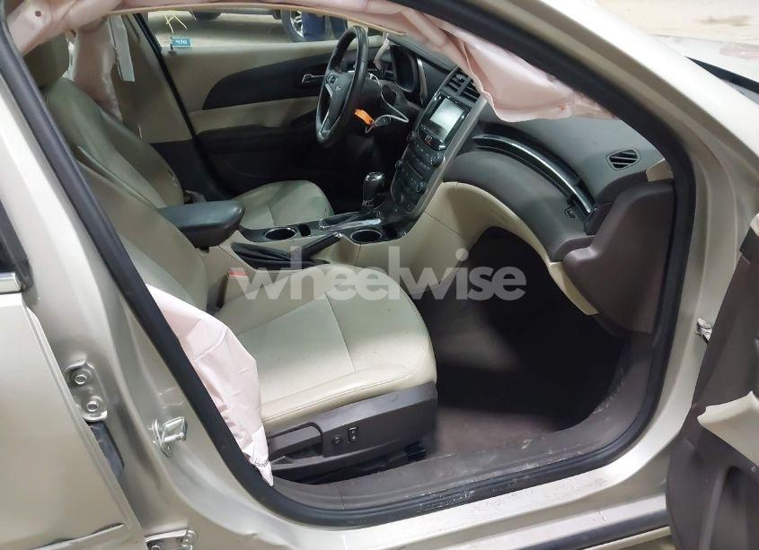 Photo 5 of 2016 Chevrolet Malibu LIMITED LT (VIN 1G11C5SA5GF127342)