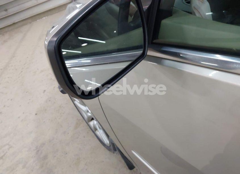 Photo 9 of 2016 Chevrolet Malibu LIMITED LT (VIN 1G11C5SA5GF127342)