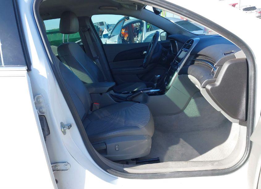 Photo 5 of 2016 Chevrolet Malibu LIMITED LT (VIN 1G11C5SA5GF135277)