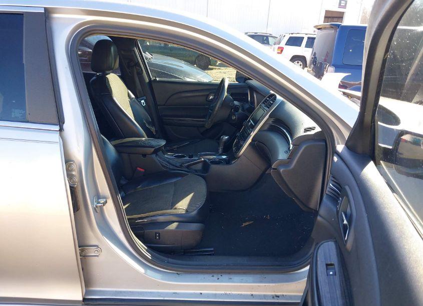 Photo 5 of 2016 Chevrolet Malibu LIMITED LT (VIN 1G11C5SA5GF156467)