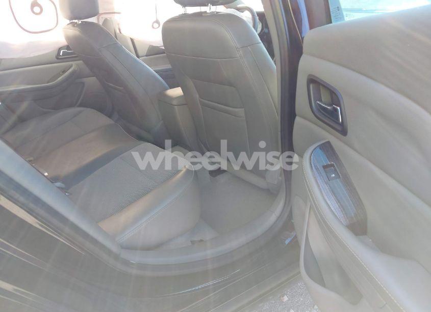 Photo 8 of 2016 Chevrolet Malibu LIMITED LT (VIN 1G11C5SA5GU107992)