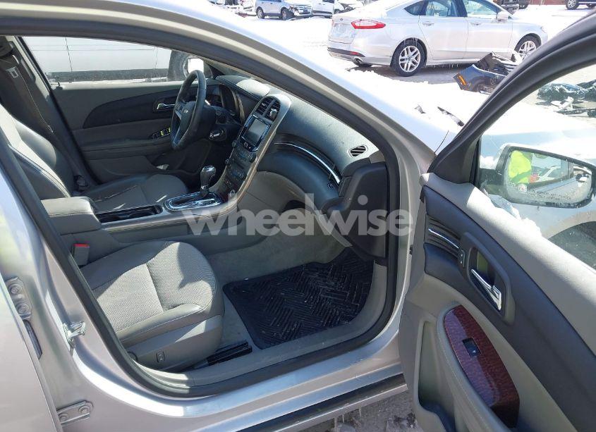 Photo 5 of 2013 Chevrolet Malibu 1LT (VIN 1G11C5SA6DF206742)