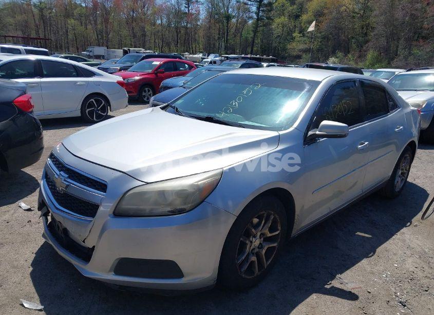 Photo 2 of 2013 Chevrolet Malibu 1LT (VIN 1G11C5SA6DF314732)