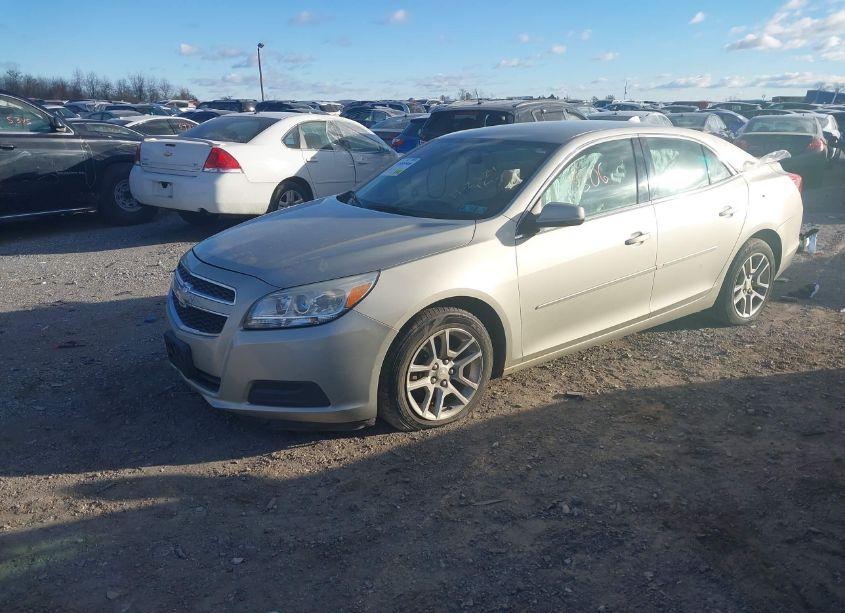 Photo 2 of 2013 Chevrolet Malibu 1LT (VIN 1G11C5SA6DF324306)