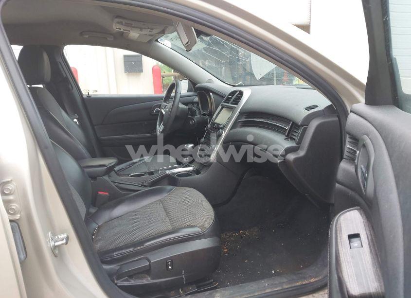 Photo 5 of 2016 Chevrolet Malibu LIMITED LT (VIN 1G11C5SA6GF126457)