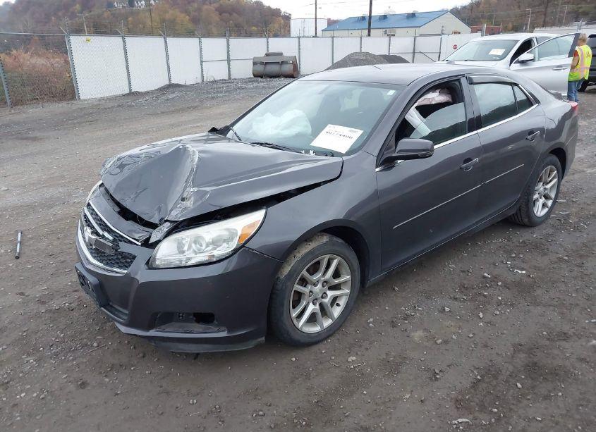 Photo 2 of 2013 Chevrolet Malibu 1LT (VIN 1G11C5SA7DF207463)