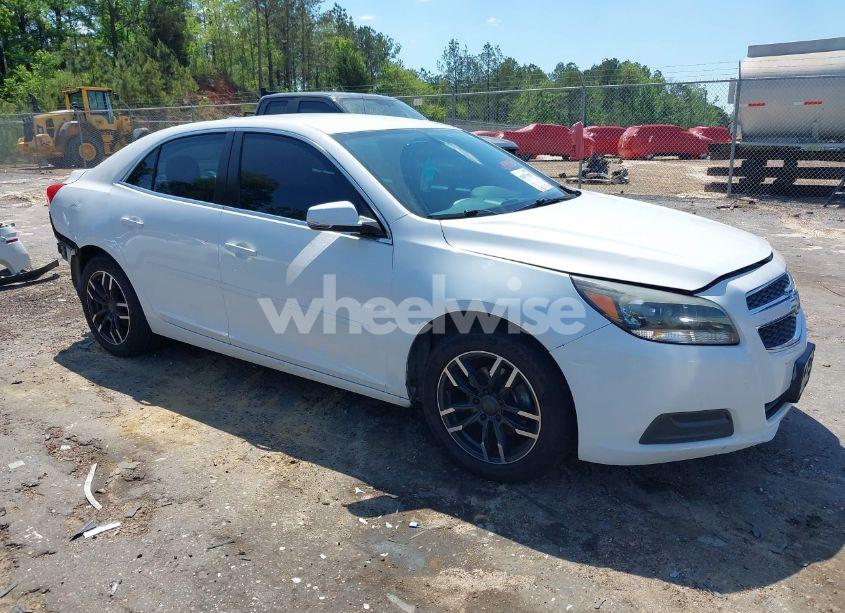 2013 Chevrolet Malibu 1LT (VIN 1G11C5SA7DF351630) main photo
