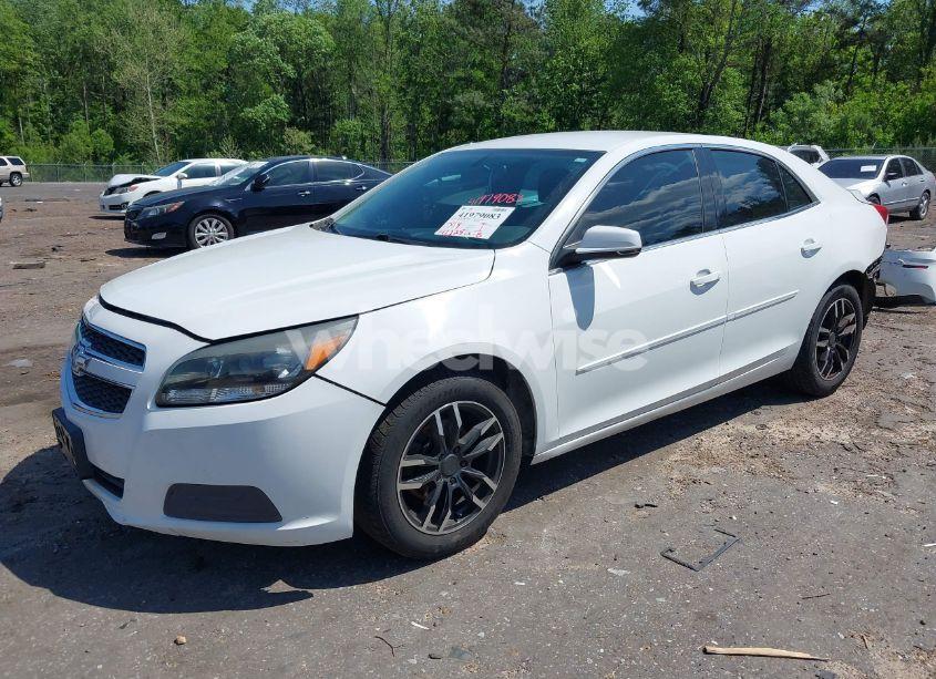 Photo 2 of 2013 Chevrolet Malibu 1LT (VIN 1G11C5SA7DF351630)