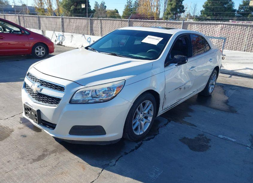 Photo 2 of 2013 Chevrolet Malibu 1LT (VIN 1G11C5SA7DF355287)
