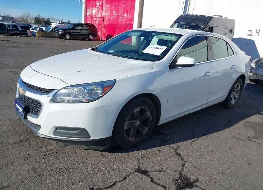 Photo 2 of 2016 Chevrolet Malibu LIMITED LT (VIN 1G11C5SA7GF141940)