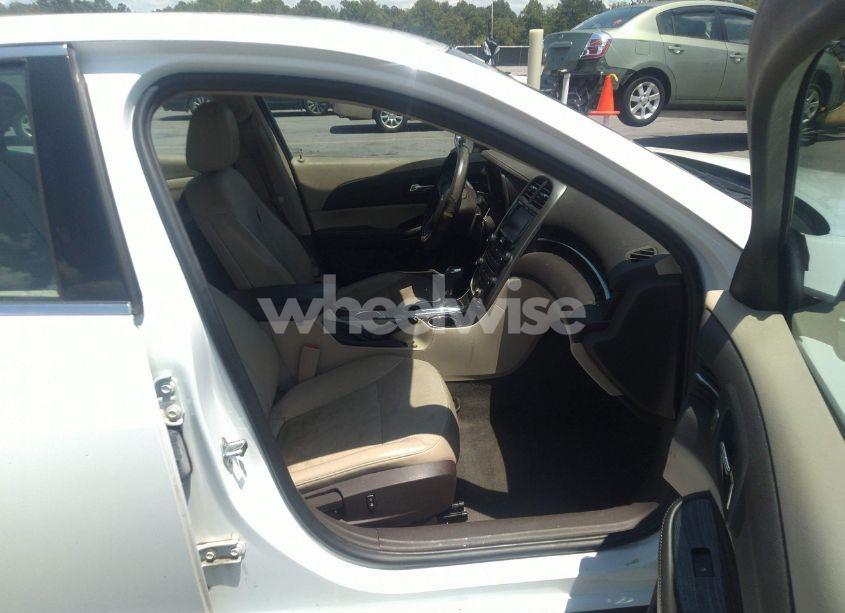 Photo 5 of 2016 Chevrolet Malibu LIMITED LT (VIN 1G11C5SA7GU119058)