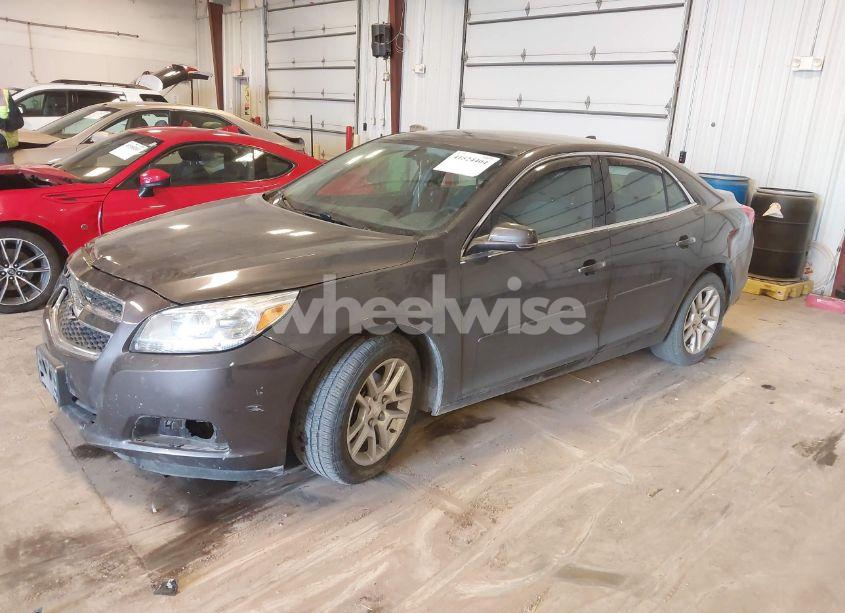 Photo 2 of 2013 Chevrolet Malibu 1LT (VIN 1G11C5SA8DF155423)