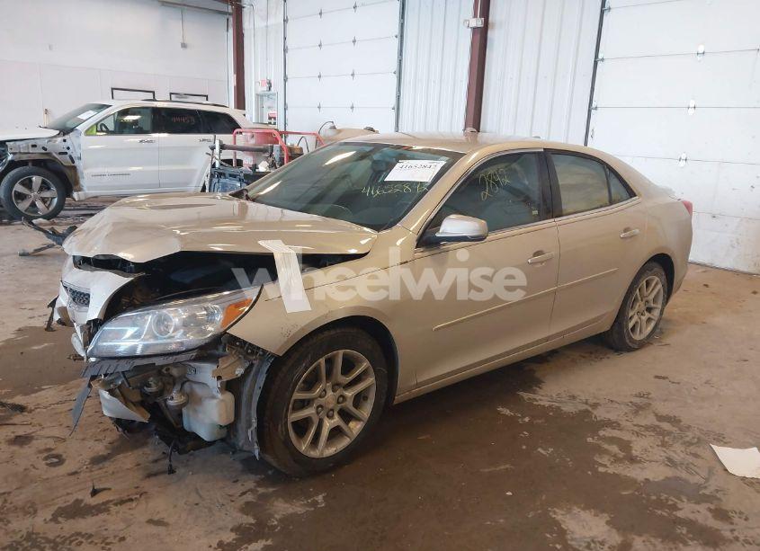 Photo 2 of 2013 Chevrolet Malibu 1LT (VIN 1G11C5SA8DF161738)