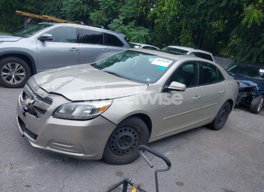 Photo 2 of 2013 Chevrolet Malibu 1LT (VIN 1G11C5SA8DF219721)