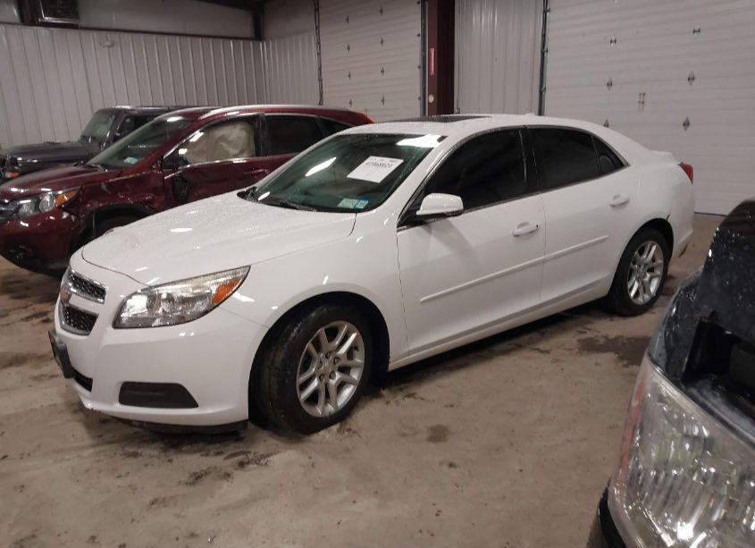 Photo 2 of 2013 Chevrolet Malibu 1LT (VIN 1G11C5SA8DF345299)