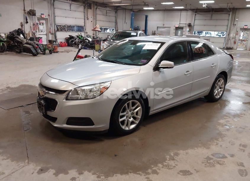 Photo 2 of 2016 Chevrolet Malibu LIMITED LT (VIN 1G11C5SA8GF111975)