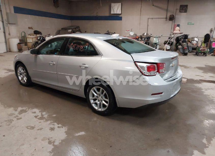 Photo 3 of 2016 Chevrolet Malibu LIMITED LT (VIN 1G11C5SA8GF111975)