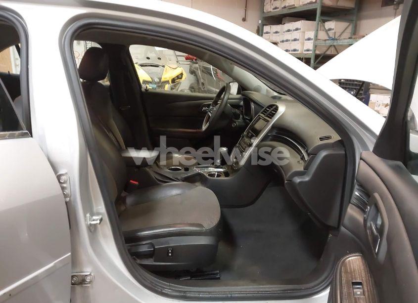 Photo 5 of 2016 Chevrolet Malibu LIMITED LT (VIN 1G11C5SA8GF111975)