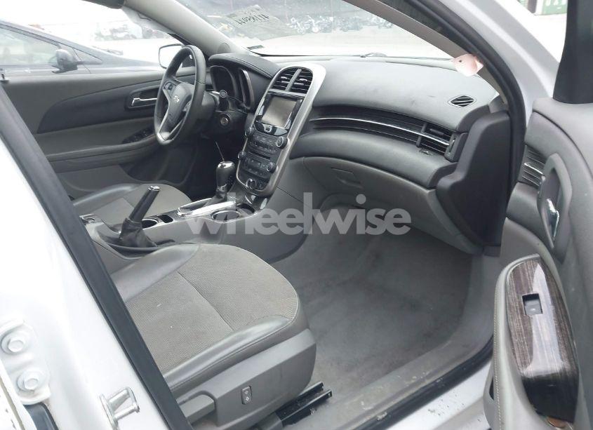 Photo 5 of 2016 Chevrolet Malibu LIMITED LT (VIN 1G11C5SA8GF128212)