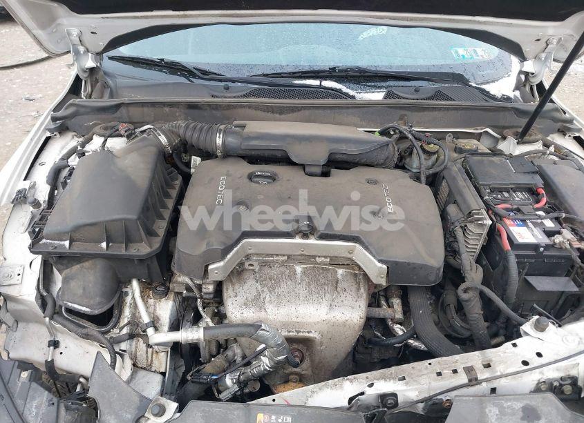 Photo 10 of 2016 Chevrolet Malibu LIMITED LT (VIN 1G11C5SA8GF142479)