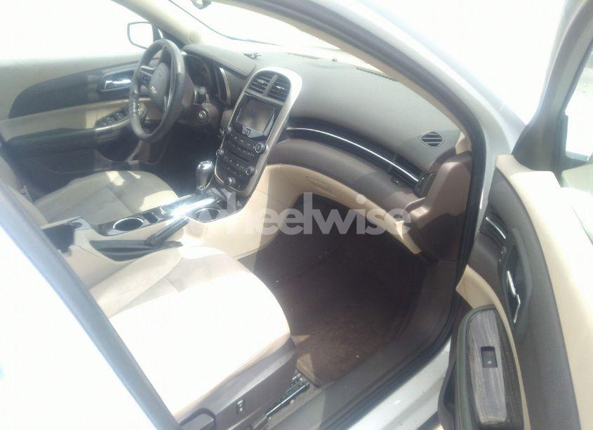 Photo 5 of 2016 Chevrolet Malibu LIMITED LT (VIN 1G11C5SA8GF152963)