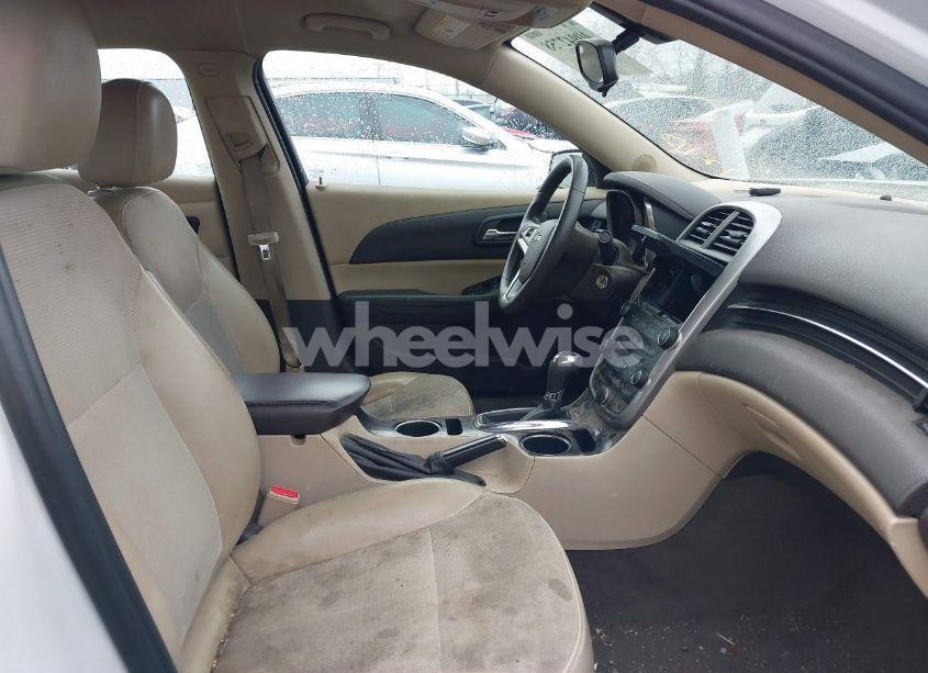 Photo 5 of 2016 Chevrolet Malibu LIMITED LT (VIN 1G11C5SA8GF156561)