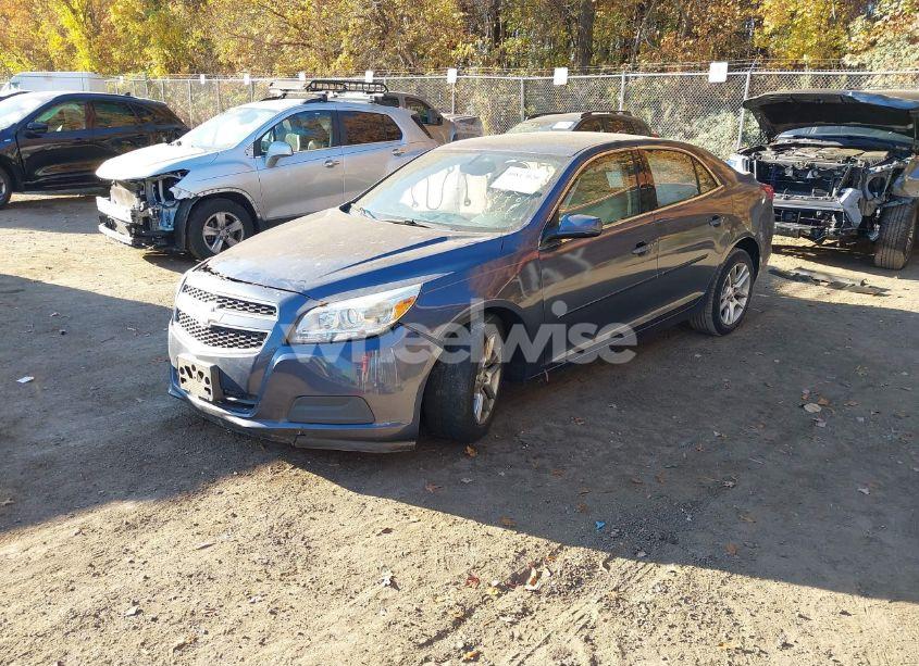 Photo 2 of 2013 Chevrolet Malibu 1LT (VIN 1G11C5SA9DF140025)