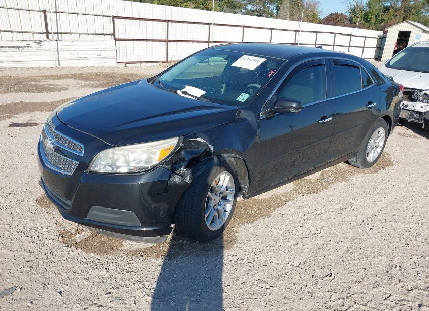 Photo 2 of 2013 Chevrolet Malibu 1LT (VIN 1G11C5SA9DF213281)