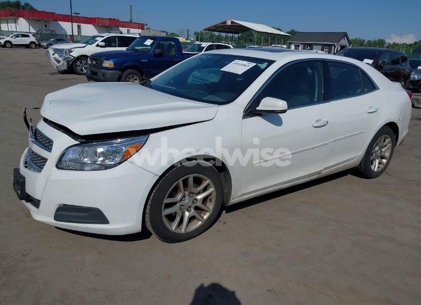 Photo 2 of 2013 Chevrolet Malibu 1LT (VIN 1G11C5SA9DF226743)