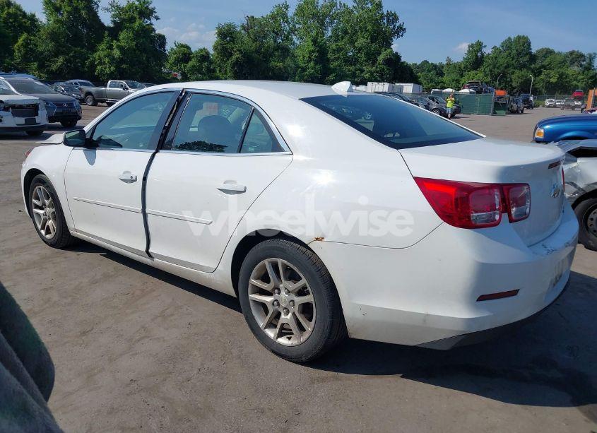 Photo 3 of 2013 Chevrolet Malibu 1LT (VIN 1G11C5SA9DF226743)