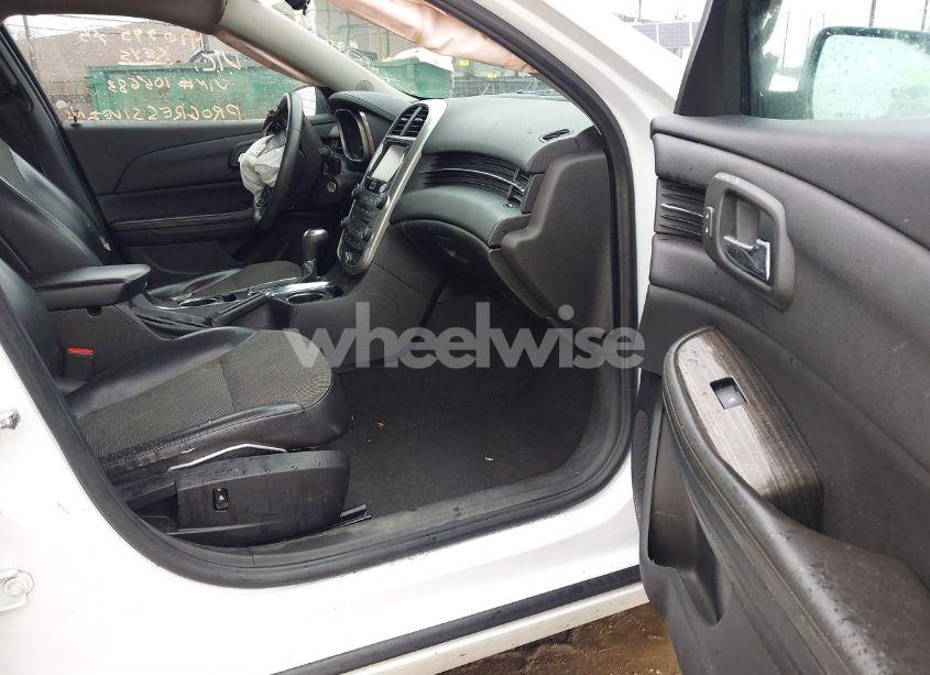 Photo 5 of 2016 Chevrolet Malibu LIMITED LT (VIN 1G11C5SA9GF105683)