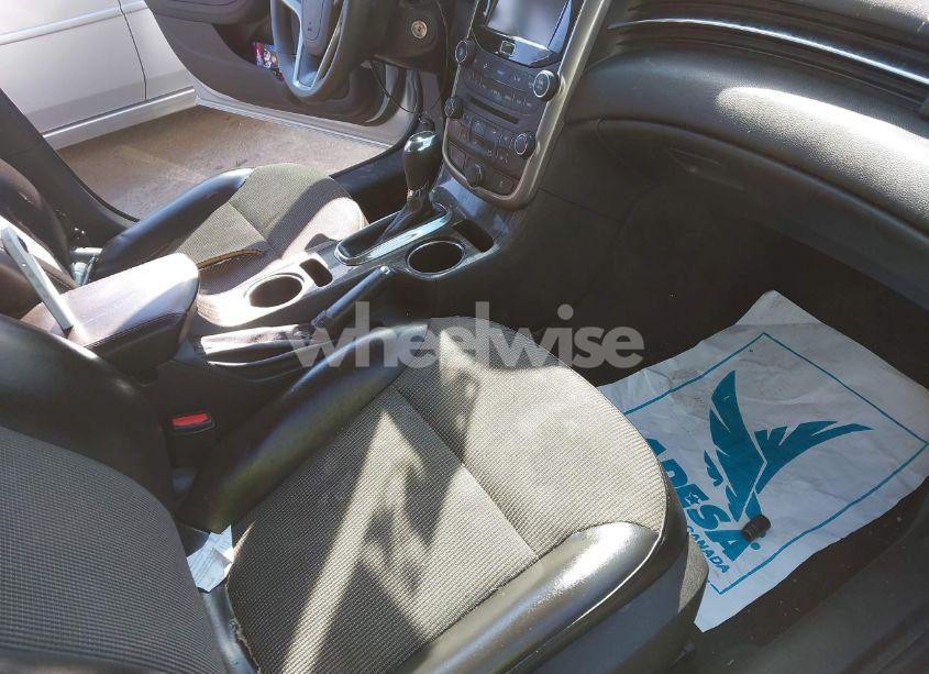 Photo 5 of 2016 Chevrolet Malibu LIMITED LT (VIN 1G11C5SA9GF109457)