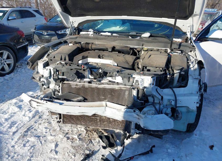 Photo 6 of 2016 Chevrolet Malibu LIMITED LT (VIN 1G11C5SA9GF158108)