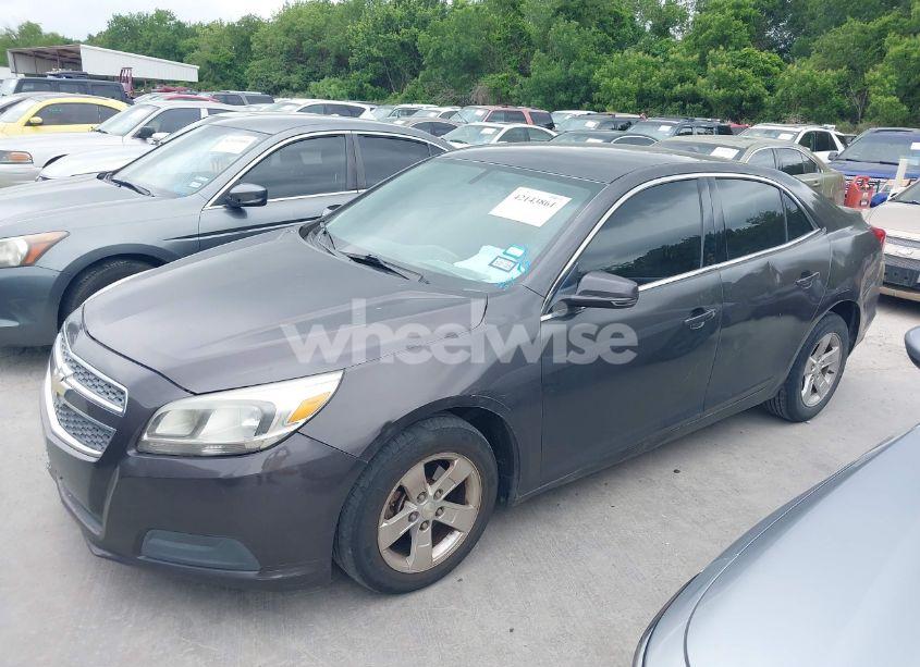 Photo 2 of 2013 Chevrolet Malibu 1LT (VIN 1G11C5SAXDF186818)