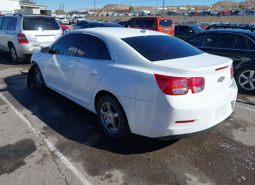 Photo 3 of 2013 Chevrolet Malibu 1LT (VIN 1G11C5SAXDF206937)